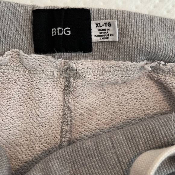 Sweatpants - Picture 2 of 3